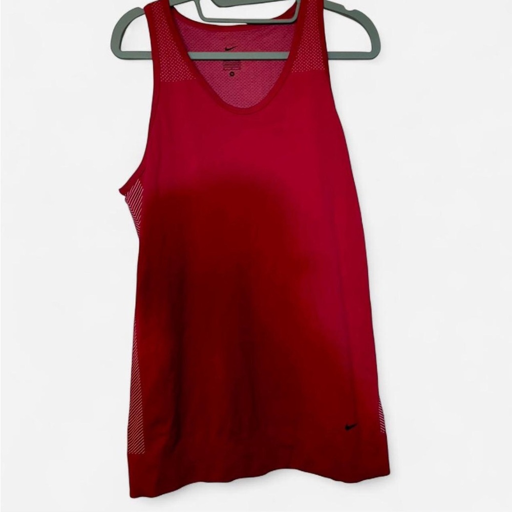 Nike Women's pink tri-fit tank top size M